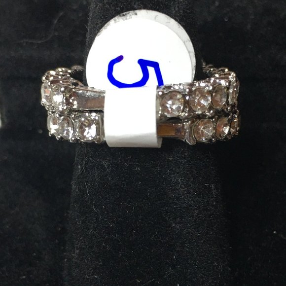 ring - Picture 3 of 4